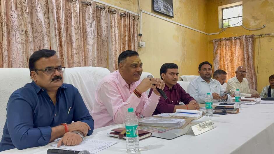 Mirzapur News: विंध्य पूर्वांचल स्पर एक्सप्रेसवे के लिए 36 गांवों के काश्तकारों से मुआवजे पर बनी सहमति
