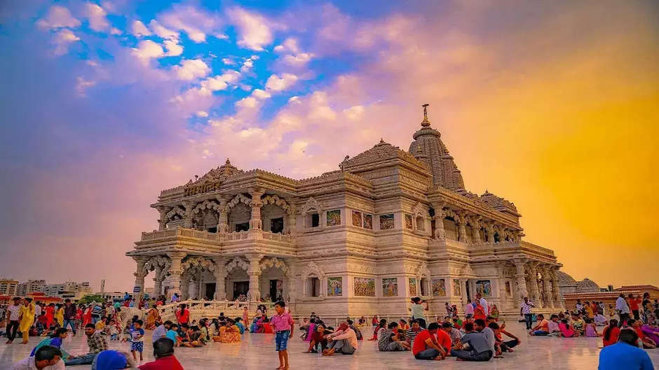 Valentine's Week 2023: Like the Taj Mahal, this temple of Mathura is a symbol of love, where the relationship of love becomes unbreakable like Radha-Krishna