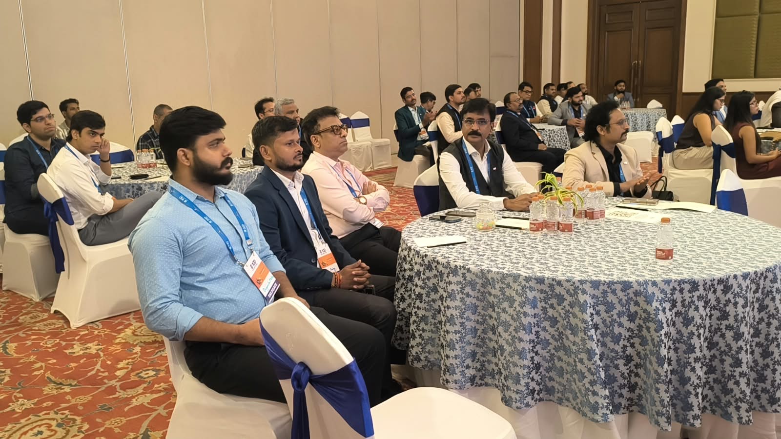 तीसरे पैनल में ‘From Heritage City to Future City: Designing Infrastructure for Growth, Mobility and Livability’ विषय पर शहर की भविष्य की जरूरतों पर मंथन हुआ। इसमें Integrated Town Planning, Traffic Management, Mobility, Last-Mile Connectivity और आधुनिक विकास के साथ Heritage Conservation के संतुलन पर चर्चा की गई। इस सत्र में वाराणसी नगर निगम, विकास से जुड़े अधिकारी, NHAI, National Highways Logistics Management Limited, Airport Authority, IIT-BHU और रियल एस्टेट क्षेत्र के विशेषज्ञ शामिल हुए।
