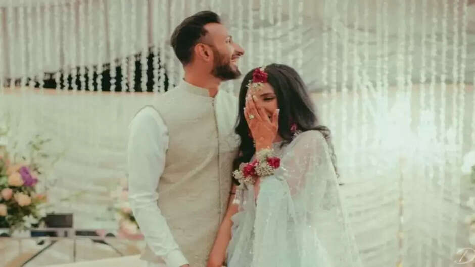 मशहूर खिलाड़ी ने रचाई शादी वाइफ को KISS करते हुए तस्वीरें हुई वायरल
