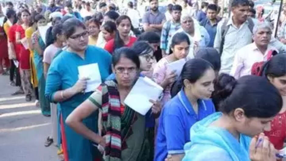 Reservation for women: खुशखबरी! सरकारी नौकरियों में महिलाओं को मिलेगा 30% आरक्षण...