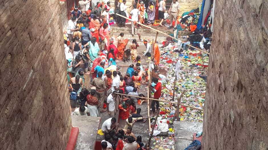 Varanasi News: बनारस के इस कुंड में नहाने पर पूरी होती है संतान की मन्नत