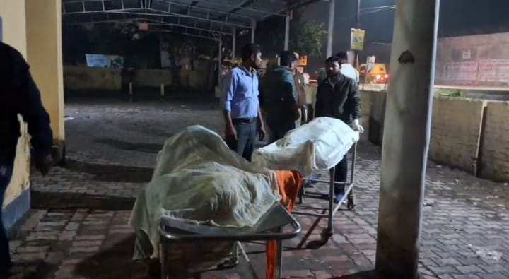 Chandauli News: चन्दौली में दर्दनाक सड़क हादसा, 2 युवकों की मौके पर मौत