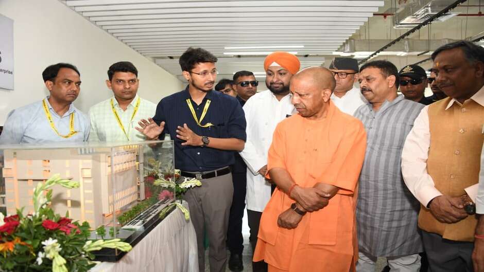 &nbsp;BHU के नेशनल सेंटर ऑफ एजिंग का मुख्यमंत्री योगी आदित्यनाथ ने लिया जायजा, वृद्ध स्वास्थ्य सेवाओं को मिलेगा नया आयाम