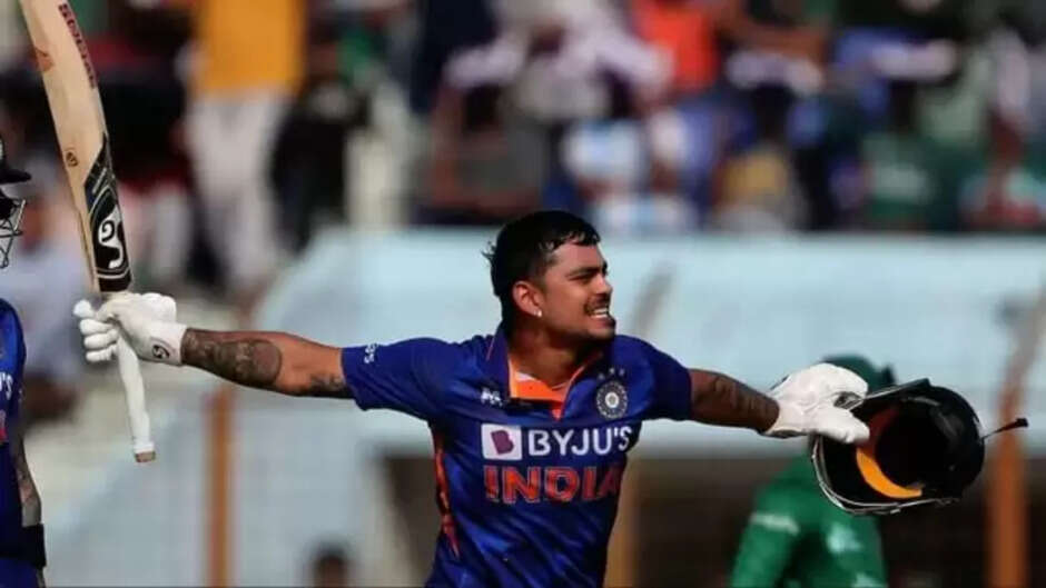 Ishaan Kishan double century : बिहारी बाबू ने बनाया नया रिकॉर्ड, जड़ा दोहरा शतक 305 रन पर भारत का दूसरा विकेट गिरा, ईशान किशन 210 रन बनाकर आउट