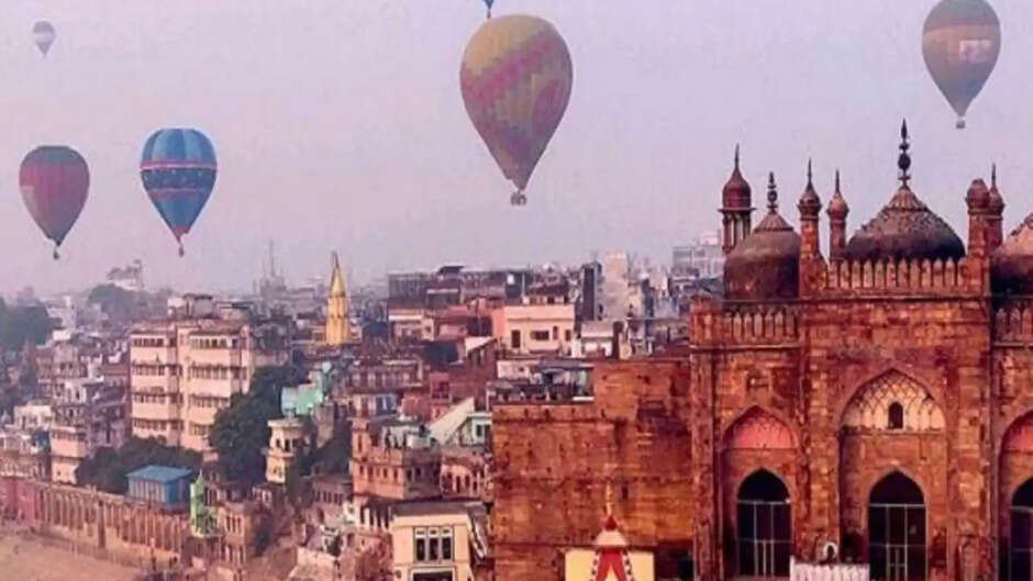 Balloon and boat festival in varanasi