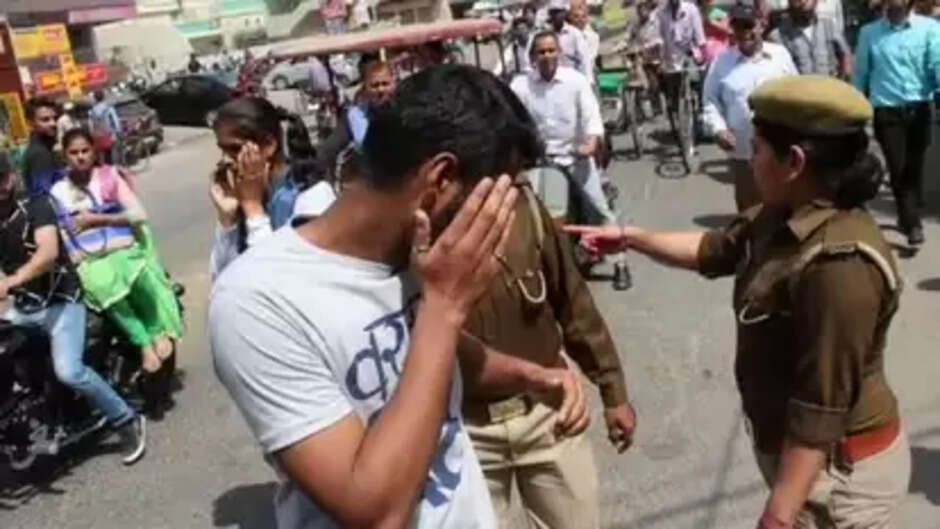 अब लड़कियों पर कमेंट करने वालों की खैर नहीं, तीन साल तक खानी होगी जेल की रोटी, अगर लड़की को बोला- छम्मक-छल्लो, आइटम या माल, जानिए क्या है प्रावधान?