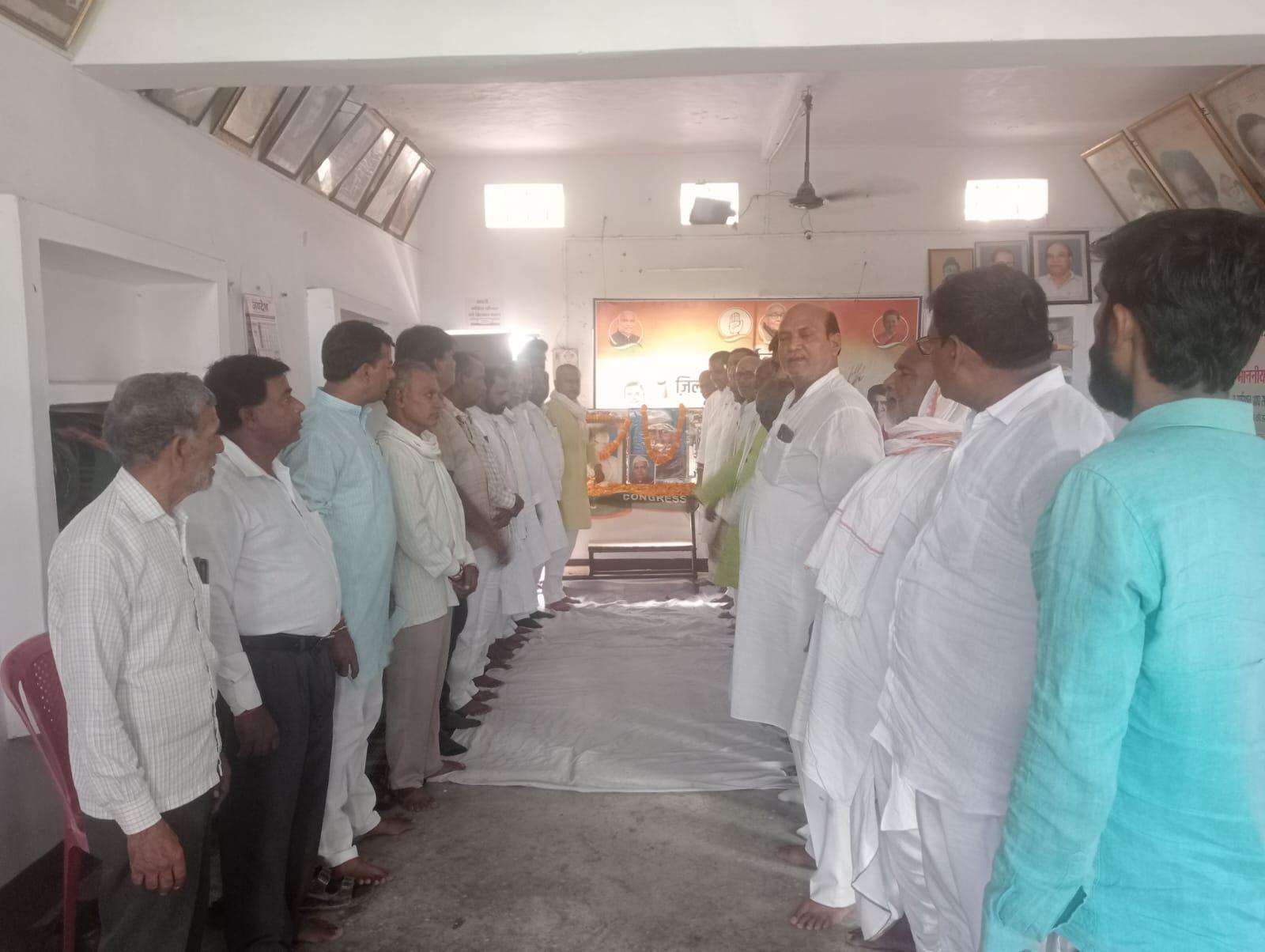 कांग्रेस ने मनाई गांधी-शास्त्री जयंती, सत्य-अहिंसा और सादगी के आदर्शों को किया याद