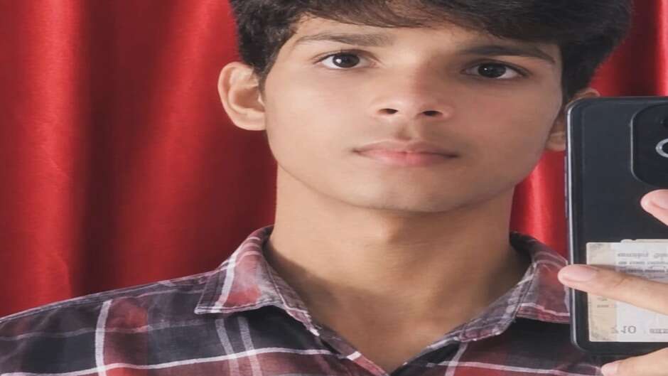 परीक्षा देने निकला 15 वर्षीय छात्र लापता, पिता ने मुगलसराय थाने में दर्ज कराई शिकायत