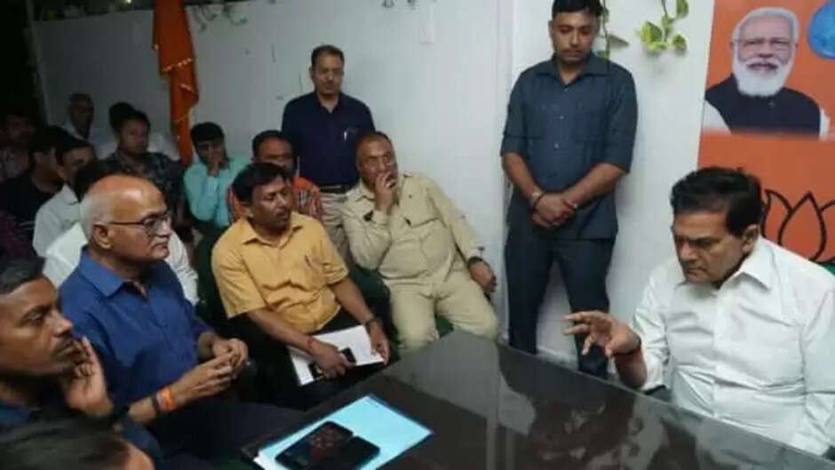 UP electricity news: यूपी में बिजली कर्मचारियों की हड़ताल खत्म, बिजली की सप्लाई को रिस्टोर किए जाने की कार्रवाई शुरू...